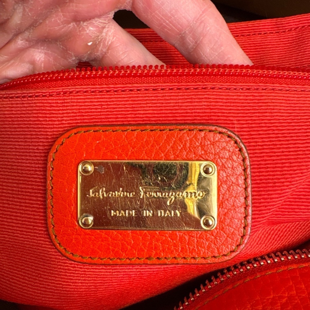 Salvatore ferragamo orange pebbled leather tote bag - Picture 15 of 16
